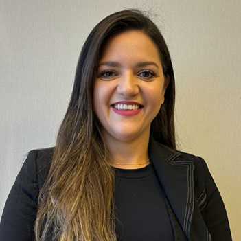 Michele Oliveira Michele Oliveira